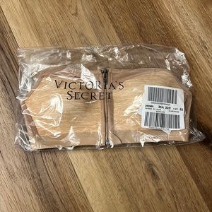 NWT Nude Maximum Support Sports Bra 32B